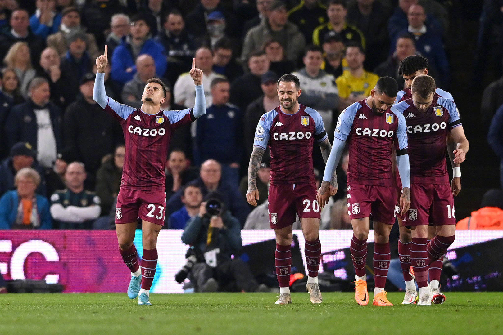 并与队友们 并与队友们