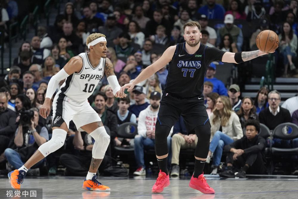 此刻与队友 此刻与队友