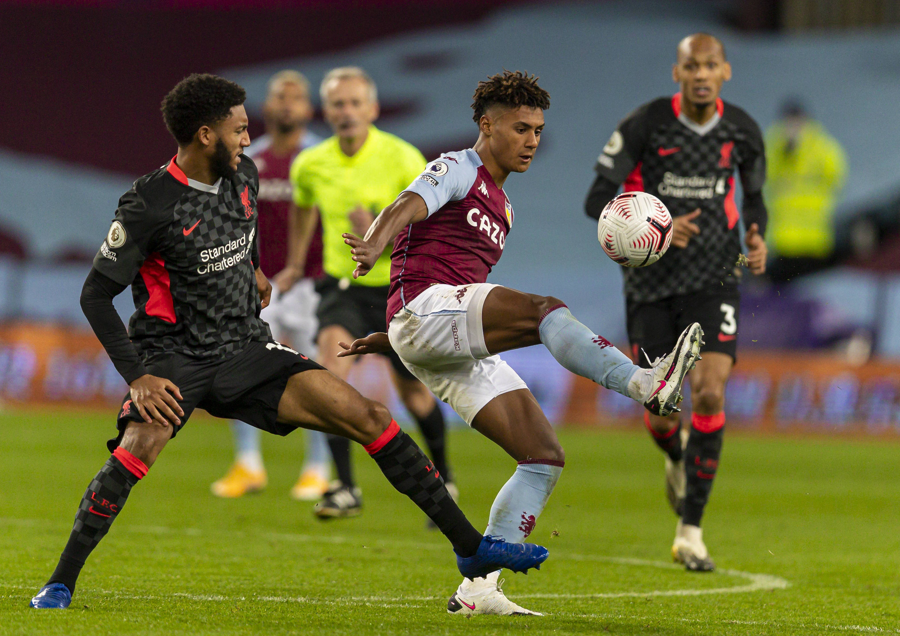 一个充满活 一个充满活